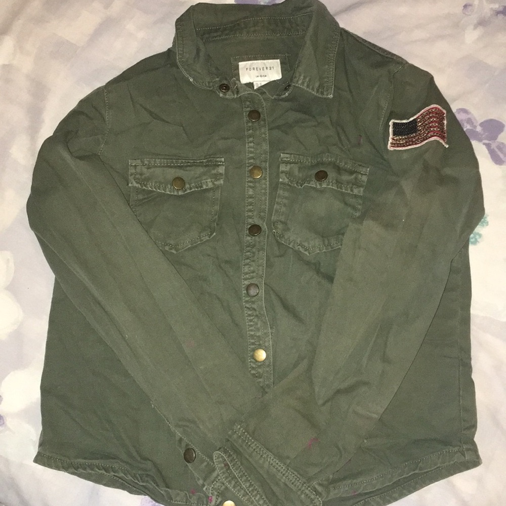 Army green button up 🇺🇸